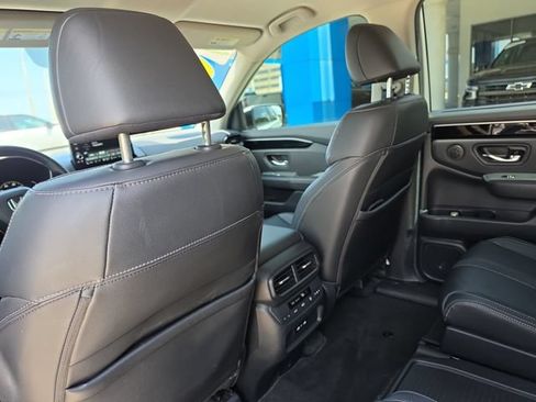 Used 2024 Honda Pilot EX-L image 13