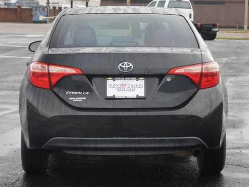 Used 2019 Toyota Corolla L image 3