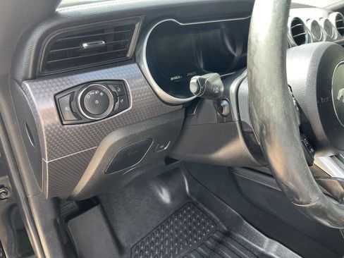 Used 2019 Ford Mustang GT Premium w/ GT Performance Package RWD image 13