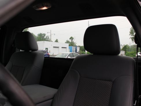 Used 2015 Ford F250 XL w/ Power Equipment Group AWD/4WD image 17