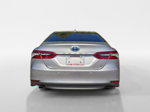Used 2022 Toyota Camry XLE image 5