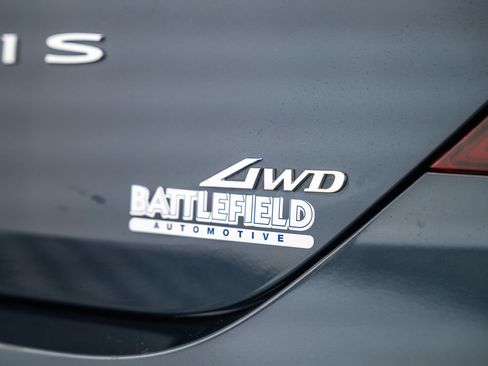 Used 2025 Genesis G70 2.5T AWD/4WD image 8