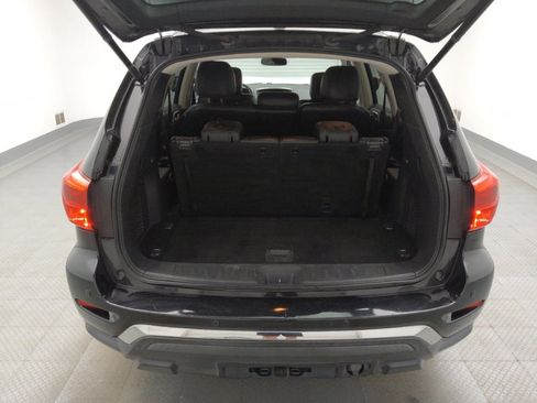 Used 2017 Nissan Pathfinder Platinum w/ Family Entertainment Package FWD image 29