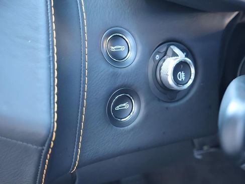 Used 2023 McLaren GT image 15