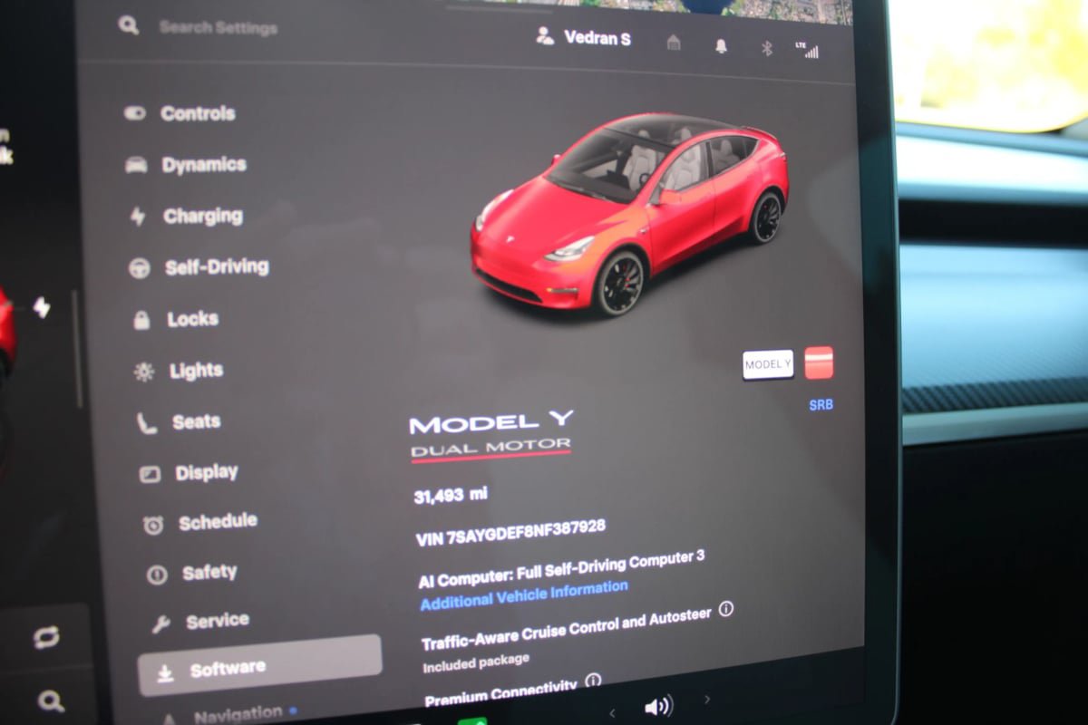 Used 2022 Tesla Model Y Performance AWD/4WD image 17