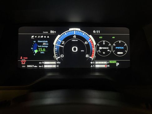 Used 2025 Toyota Sequoia Capstone AWD/4WD image 14