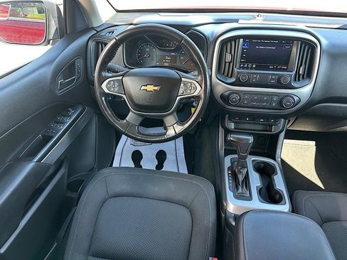 Used 2019 Chevrolet Colorado LT w/ LT Convenience Package AWD/4WD image 17