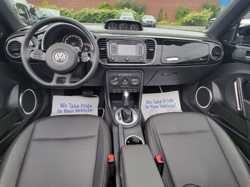 Used 2015 Volkswagen Beetle TDI FWD image 18