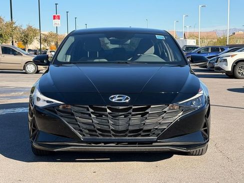 Used 2023 Hyundai Elantra SEL image 10