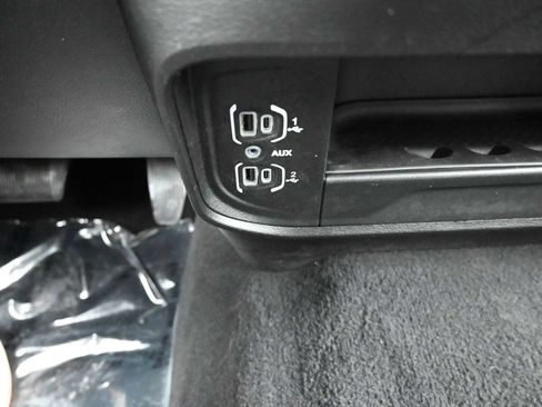 Used 2024 RAM 3500 Big Horn image 72