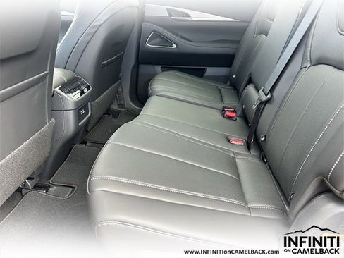 New 2025 INFINITI QX60 Luxe w/ Black Edition image 17