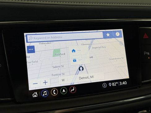 Used 2021 Buick Enclave Essence w/ LPO, Touring Package image 68