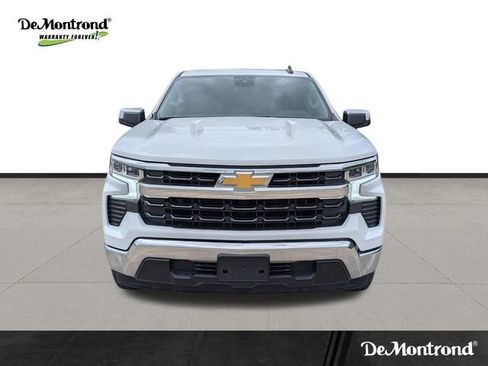 Used 2024 Chevrolet Silverado 1500 LT image 2