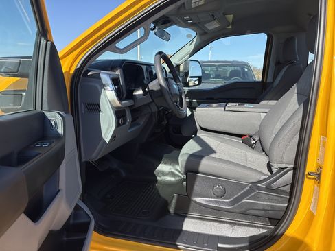 Used 2025 Ford F250 XL w/ 360-Degree Camera Package image 9