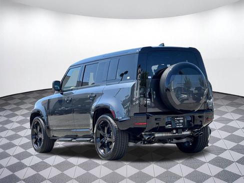 Certified 2026 Land Rover Defender 110 X-Dynamic SE AWD/4WD image 3