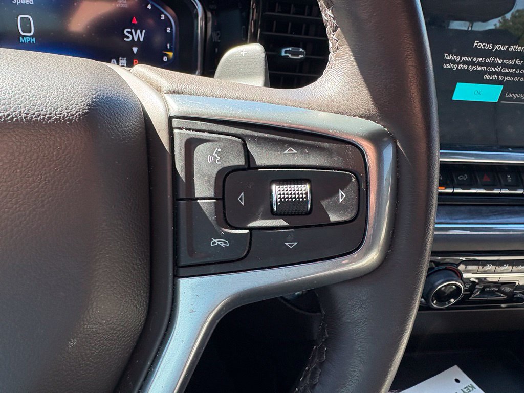 Used 2023 Chevrolet Silverado 1500 LTZ AWD/4WD image 17