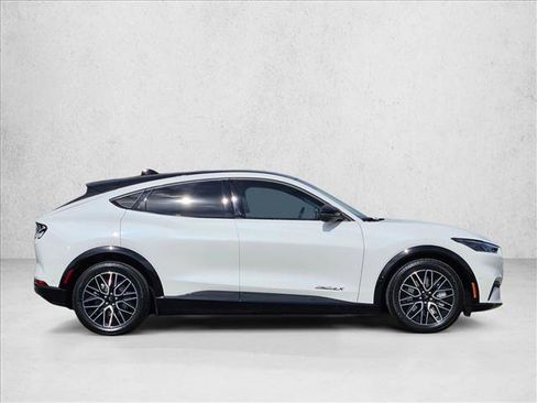 Used 2024 Ford Mustang Mach-E Premium image 4