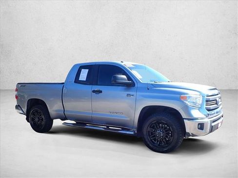 Used 2014 Toyota Tundra SR5 w/ SR5 Upgrade Package AWD/4WD image 5