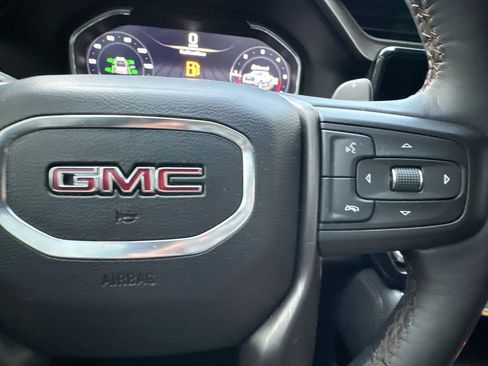 Used 2023 GMC Sierra 1500 AT4 w/ AT4 Premium Package AWD/4WD image 18