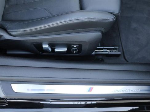Used 2022 BMW M4 xDrive Competition image 10