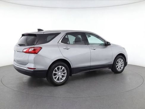 Used 2024 Chevrolet Equinox LS w/ LS Convenience Package FWD image 7