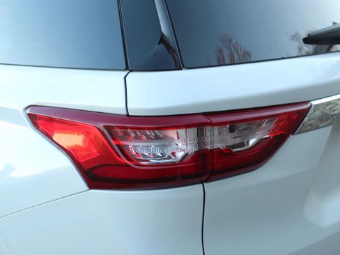 Used 2020 Chevrolet Traverse High Country image 42