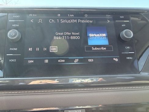 Used 2022 Volkswagen Taos SEL image 12