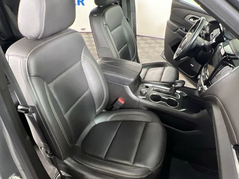 Used 2023 Chevrolet Traverse LT w/ LT Premium Package AWD/4WD image 11