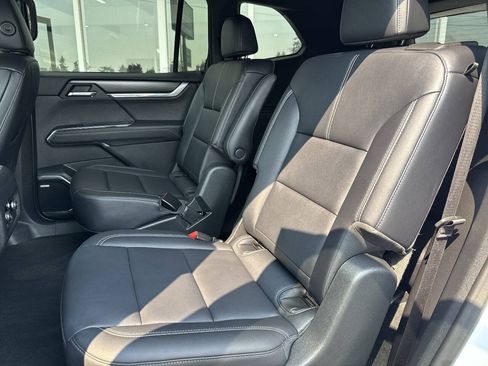 Used 2024 GMC Acadia Elevation AWD/4WD image 27