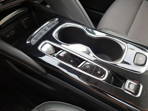 Used 2022 Buick Envision Preferred image 20