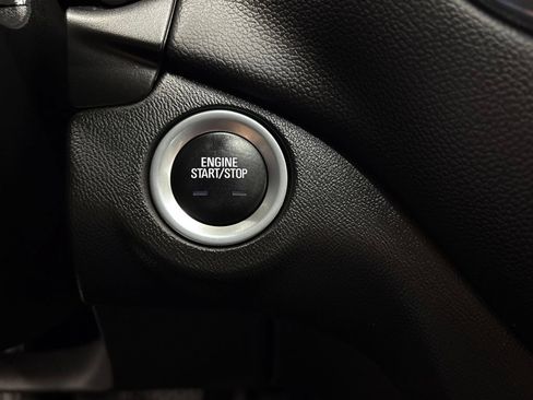 Used 2021 Chevrolet Equinox LT AWD/4WD image 22