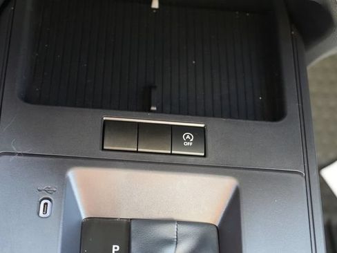 Used 2026 Toyota Corolla Cross L FWD image 33