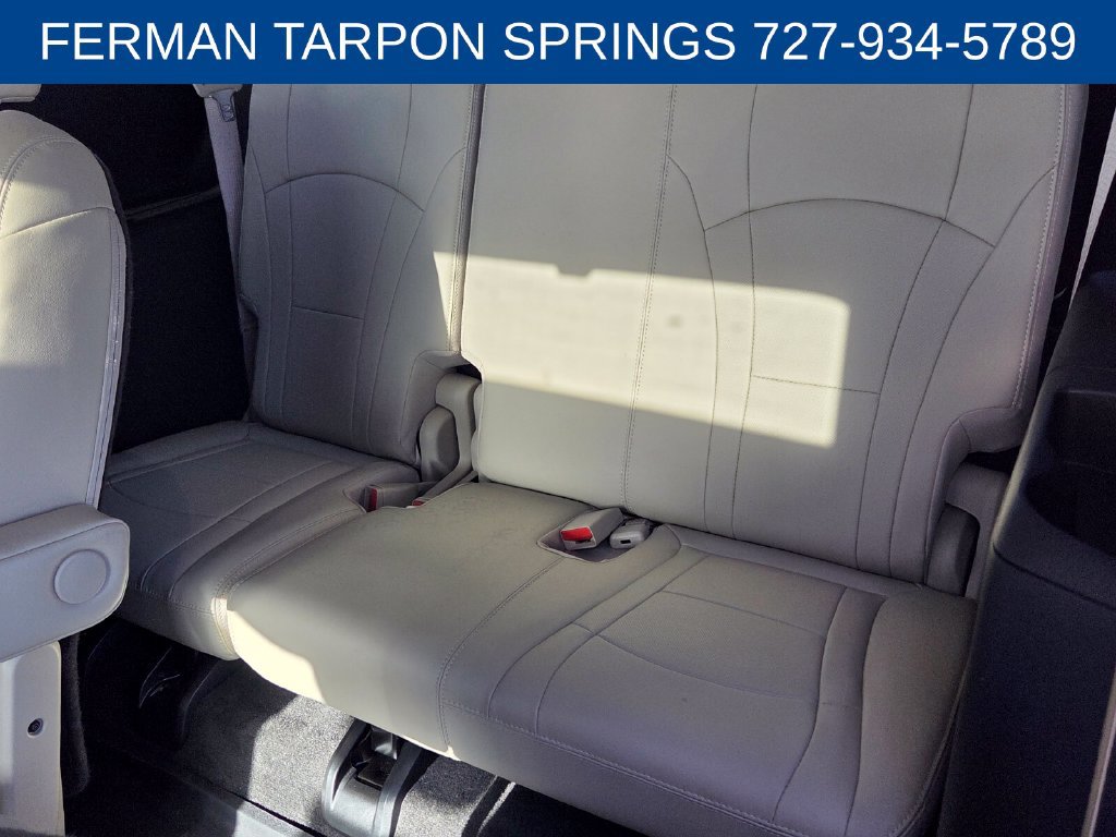 Used 2020 Buick Enclave Premium w/ Sun and Sites Package FWD image 12