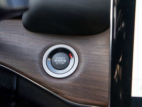 Used 2023 Jeep Grand Cherokee L Summit w/ Advanced Protech Group IV image 23