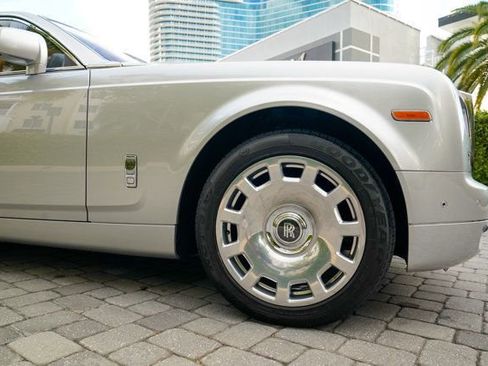 Used 2013 Rolls-Royce Phantom Sedan image 37