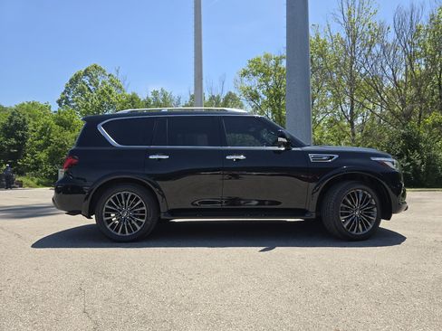 Used 2023 INFINITI QX80 Premium Select AWD/4WD image 17