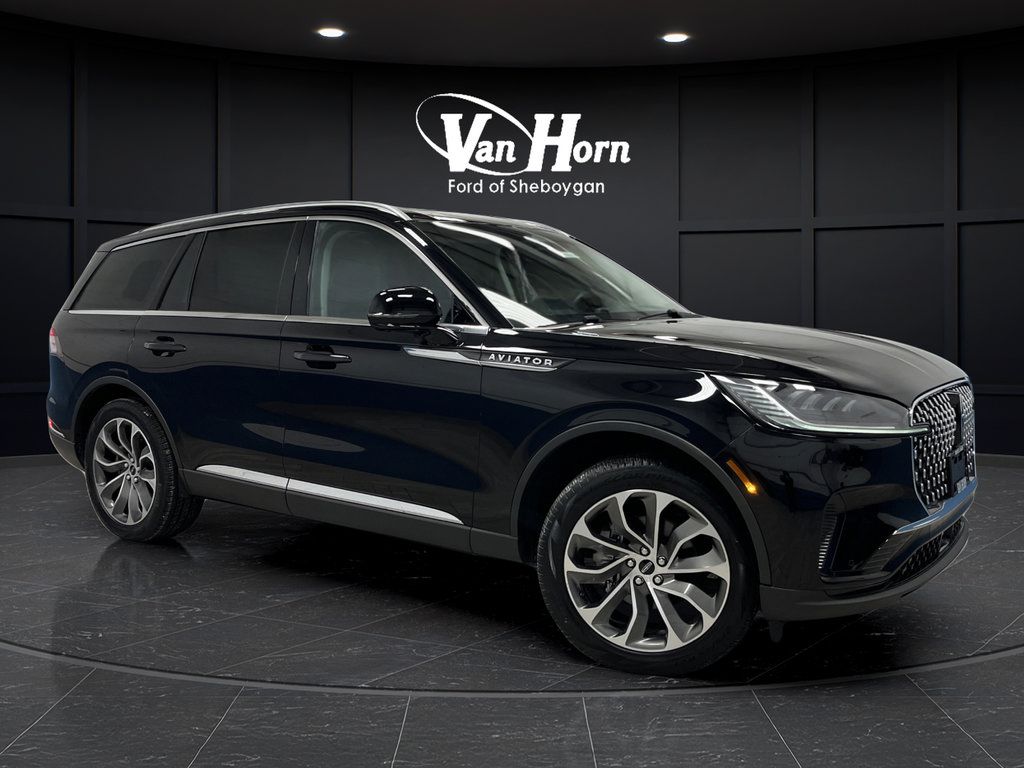 Used 2025 Lincoln Aviator Reserve AWD/4WD image 43