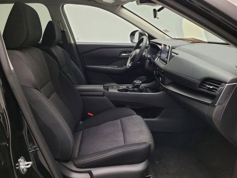 Used 2024 Nissan Rogue SV image 21