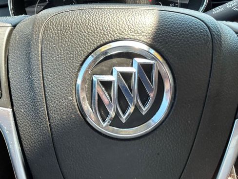 Used 2021 Buick Encore Preferred AWD/4WD image 20