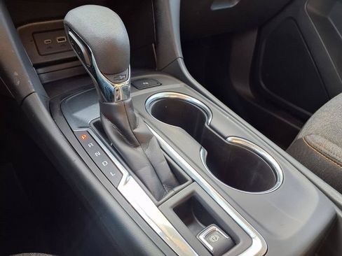 Used 2024 Chevrolet Equinox LT FWD image 18