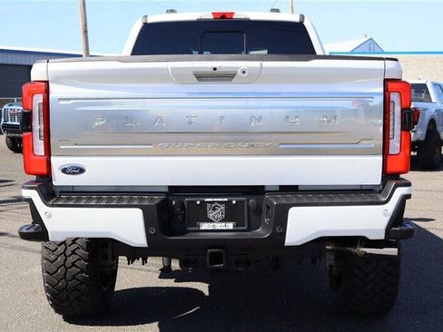Used 2024 Ford F250 Platinum AWD/4WD image 4