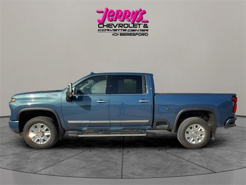 Used 2025 Chevrolet Silverado 2500 High Country w/ High Country Premium Package image 2