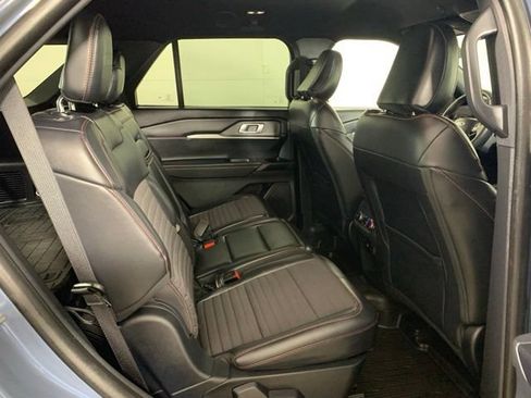 Used 2025 Ford Explorer ST-Line w/ Premium Package AWD/4WD image 23