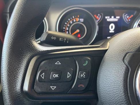 Used 2018 Jeep Wrangler Unlimited Sport AWD/4WD image 17