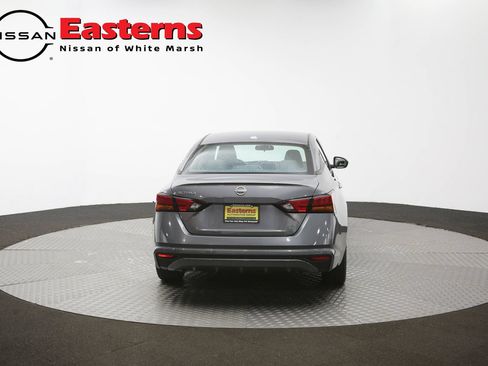 Used 2025 Nissan Altima 2.5 SV FWD image 35