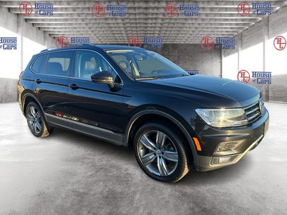 Used 2020 Volkswagen Tiguan SEL w/ Tiguan Two-Row MDO Package