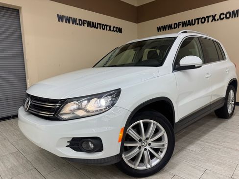 Used 2016 Volkswagen Tiguan SE image 1