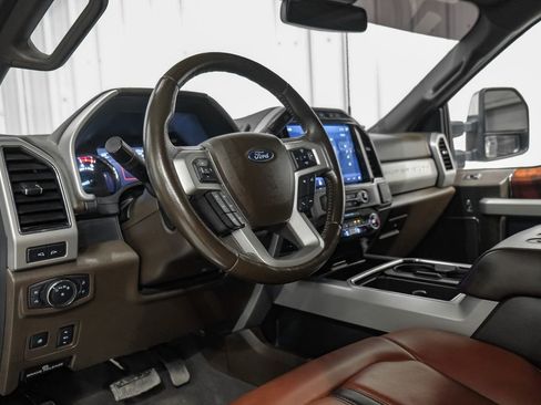 Used 2022 Ford F250 King Ranch w/ King Ranch Ultimate Package AWD/4WD image 15