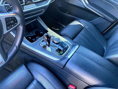 Used 2022 BMW X5 xDrive45e w/ M Sport Package image 5
