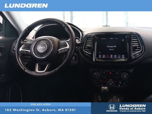 Used 2020 Jeep Compass Limited image 4